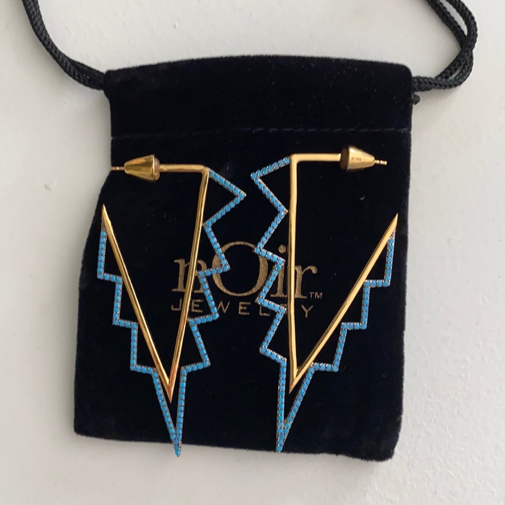 nOir earrings